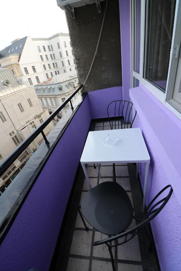 Ferienwohnung Charming Cozy Studio - Old Town - Free Minibar Bukarest Exterior foto