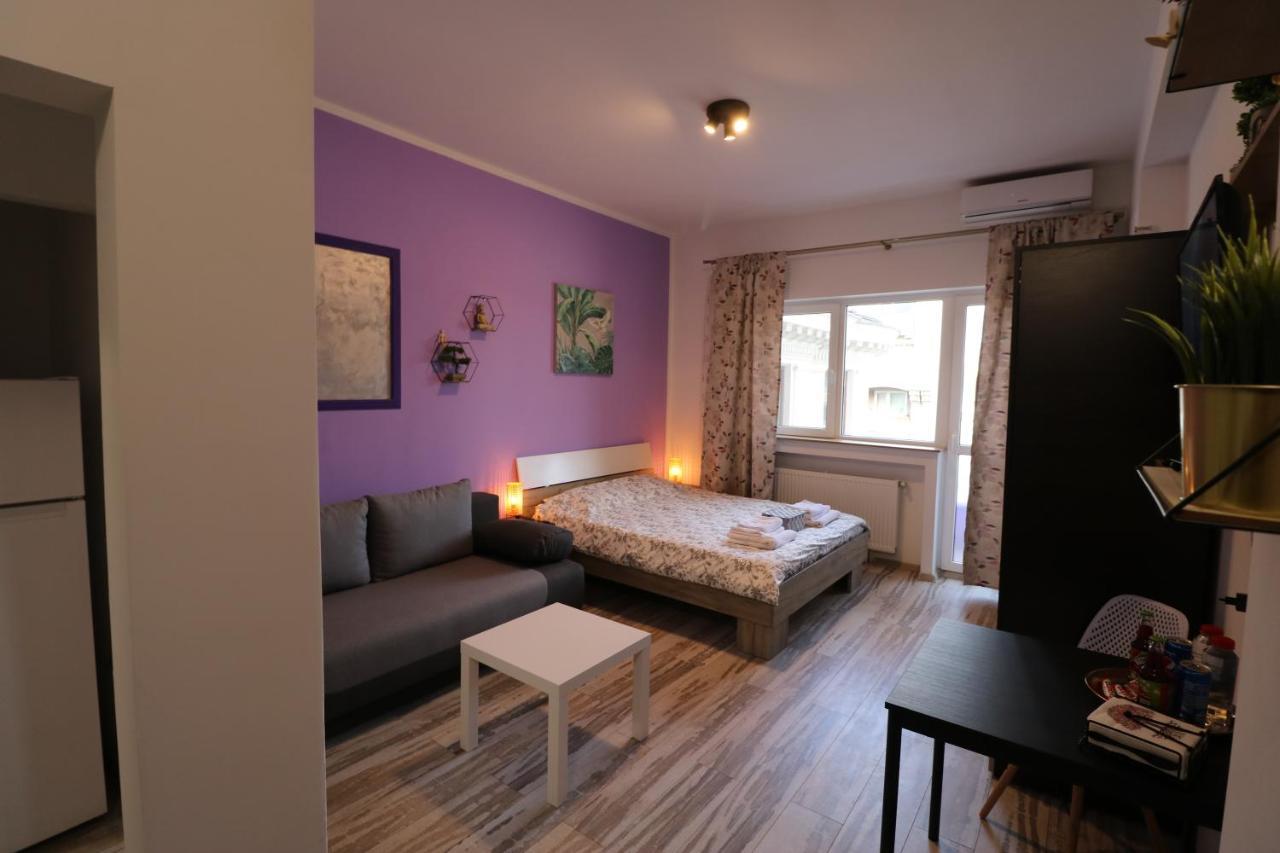 Ferienwohnung Charming Cozy Studio - Old Town - Free Minibar Bukarest Exterior foto