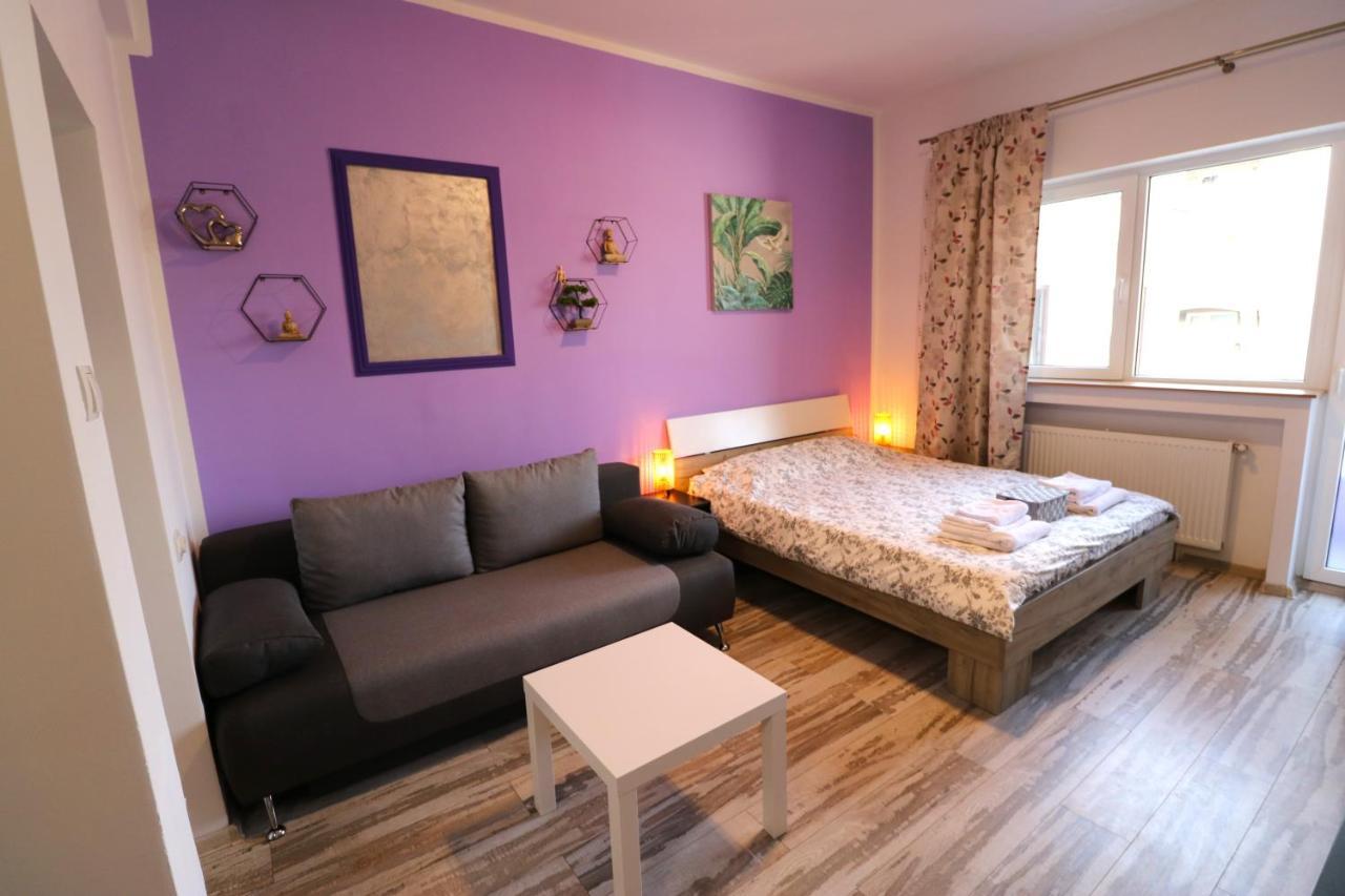 Ferienwohnung Charming Cozy Studio - Old Town - Free Minibar Bukarest Exterior foto